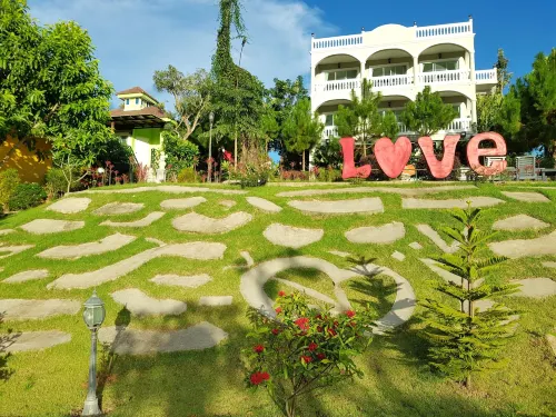 Foresta Hill Resort Ngoại thất Photos