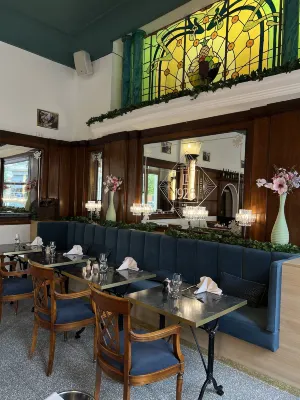 Grand Hotel de Valenciennes Dining Photos