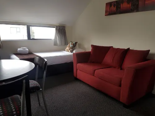 298 Westside Motor Lodge Photos