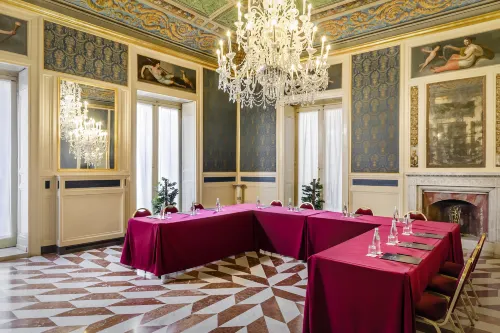 Eurostars Centrale Palace Hotel Business Photos