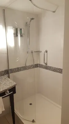 Hampton by Hilton Corby/Kettering Zimmer Photos