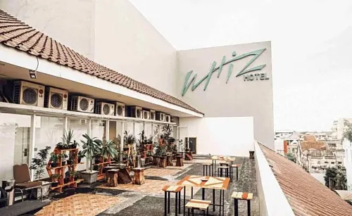 Whiz Hotel Malioboro Yogyakarta Area Publik Photos