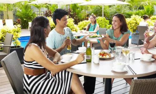 Novotel Darwin Airport Dining Photos