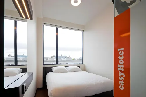 EasyHotel Amsterdam City Centre South Featured Photos