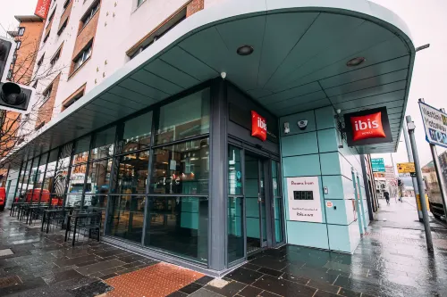 Ibis Belfast City Centre À proximité de l'hôtel Photos