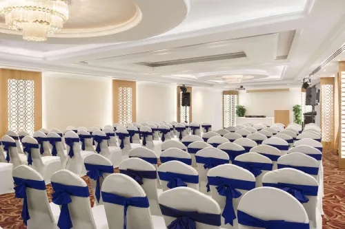 Howard Johnson by Wyndham Bur Dubai Бизнес-удобства Photos