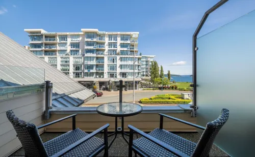Sidney Waterfront Inn & Suites À proximité de l'hôtel Photos