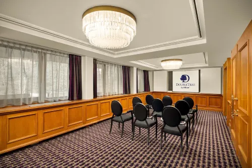 DoubleTree by Hilton Luxembourg Espaces Affaires Photos