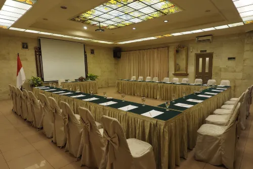 Hotel Indah Palace Solo Fasilitas Bisnis Photos