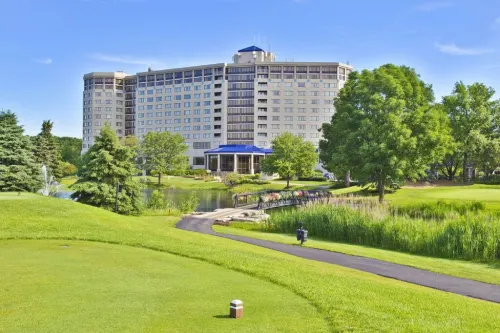 Hilton Chicago Oak Brook Hills Resort & Conference Center Exterior Photos