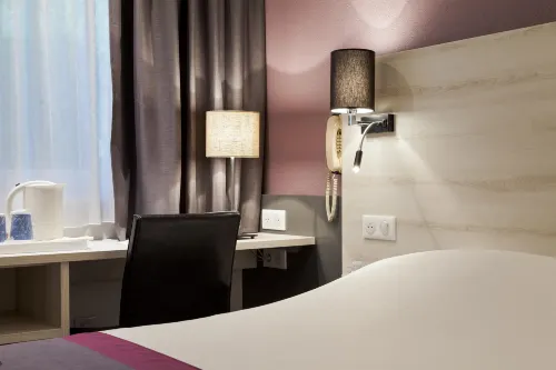 Kyriad Lille Est Villeneuve d'Ascq Chambres Photos