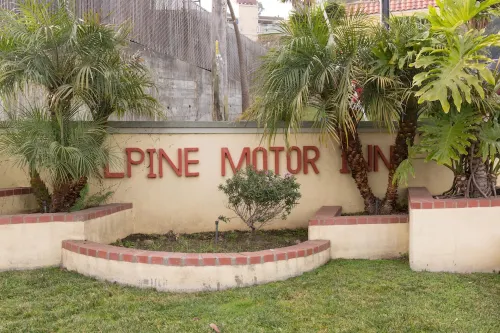 Alpine Inn and Suites Public Areas Photos
