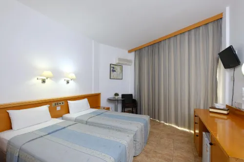 Flamingo Beach Hotel Номера Photos