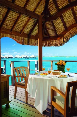 Four Seasons Resort Bora Bora Dining Photos