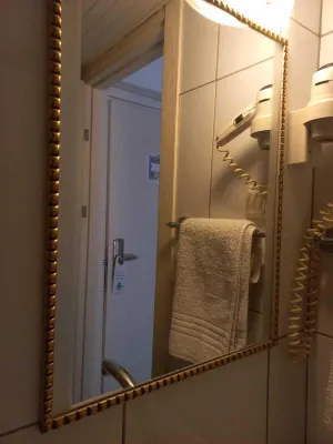 Atalla Hotel Rooms Photos