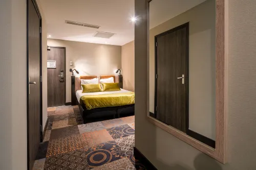 The Alfred Hotel Rooms Photos