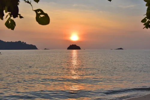 Avi Pangkor Beach Resort À proximité de l'hôtel Photos