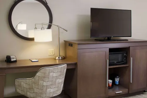 Hampton Inn by Hilton Garden City Long Island Chambres Photos