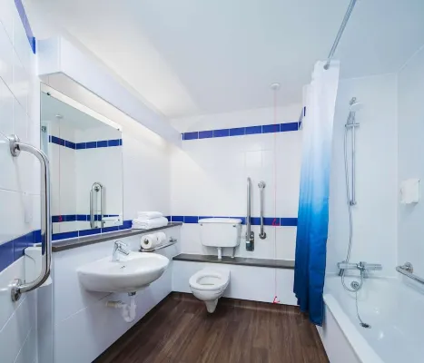 Travelodge London City Airport Photos