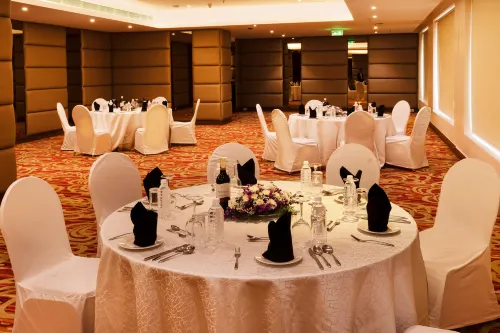 Courtyard Pune Chakan Restauration Photos