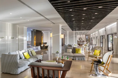 Cavo Maris Beach Hotel Общественные зоны Photos