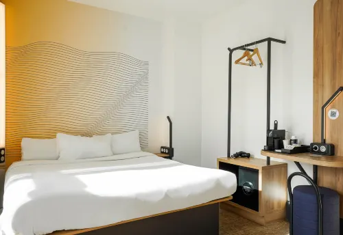 B&B Hotel Marseille Centre la Joliette Photos