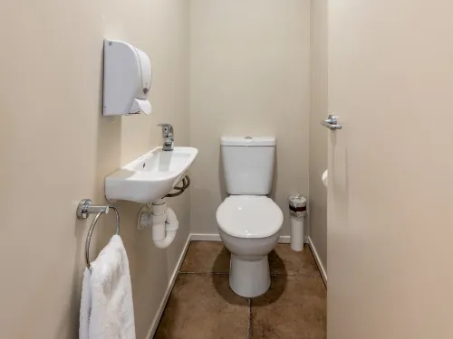 Lake Taupo Motor Inn Photos
