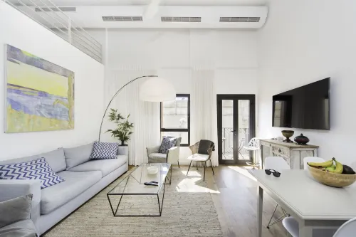Seaside Escape with Blissful Balcony and Mamad by Sea N' Rent Chambres Photos