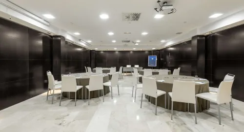NH Madrid Principe de Vergara Restauration Photos