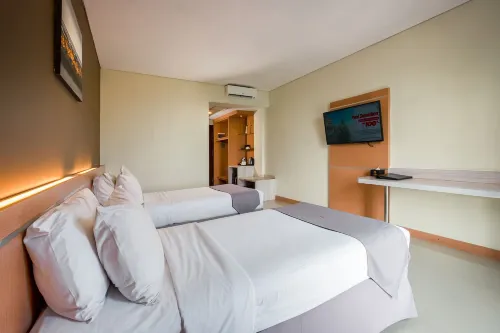Nava Hotel Tawangmangu Kamar Photos