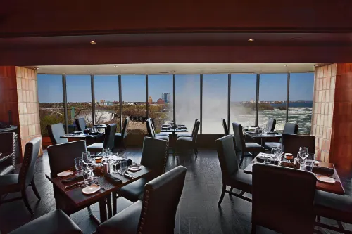 Niagara Falls Marriott Fallsview Hotel & Spa Dining Photos