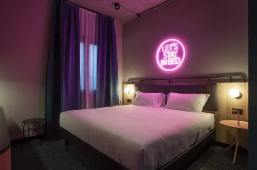 Stay Hotel Camere Photos