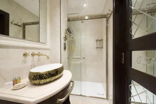 The George Street Hotel Rooms Photos