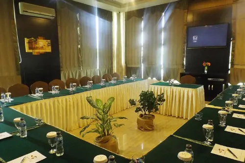 Grand Kanaya Hotel Espaces Affaires Photos