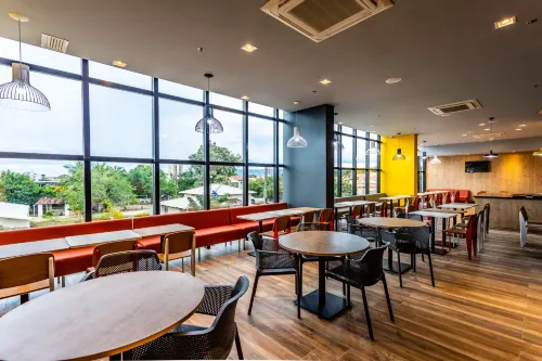 Ibis Palmas Avenida JK Ăn uống Photos