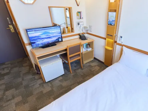 Toyoko Inn Osaka JR Noda Ekimae Photos