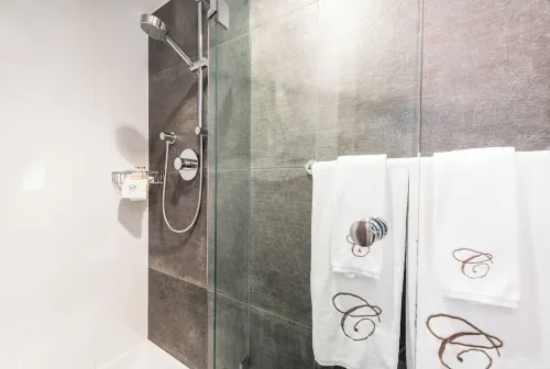 Carmana Hotel & Suites Photos