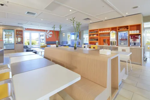 Première Classe Poitiers Futuroscope – Chasseneuil Restauration Photos