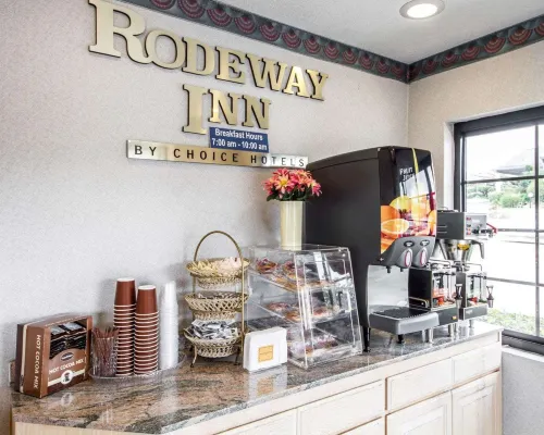 Rodeway Inn Monterey Near Fairgrounds Restauration Photos