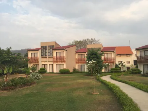 Luwansa Beach Hotel Exterior Photos