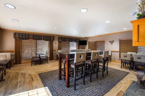 Best Western Northwest Lodge Dining Photos