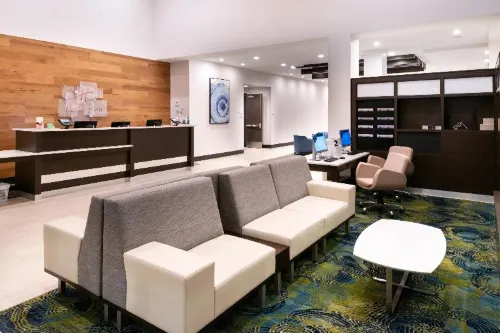 Holiday Inn & Suites Farmington Hills - Detroit NW À proximité de l'hôtel Photos