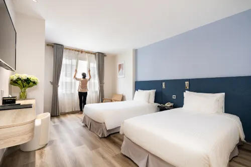 Jovia Hotel Rooms Photos