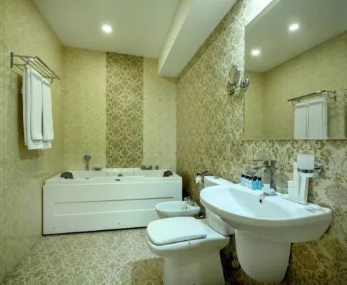 Royal Plaza by Stellar Hotels, Yerevan Photos