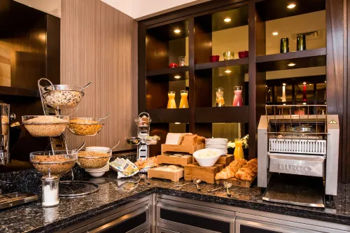 The Winchester Hotel and Spa Makanan Photos