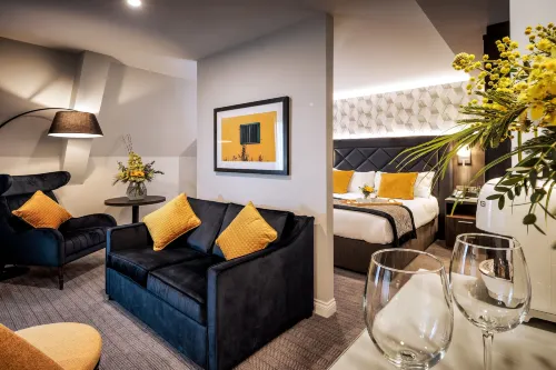 Camden Court Hotel Photos