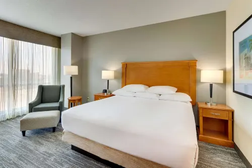Drury Inn & Suites Orlando Near Universal Orlando Resort Photos