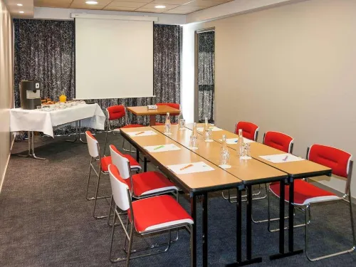 Ibis Budget Cognac Espaces Affaires Photos