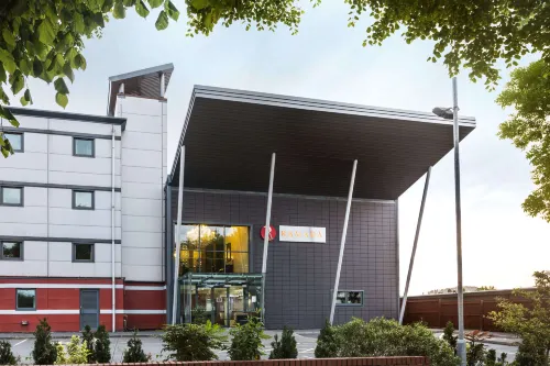 Ramada by Wyndham Oldbury Birmingham Extérieur Photos