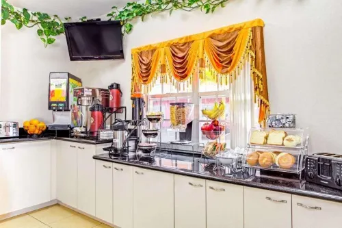 SureStay Hotel by Best Western Sarasota Lido Beach Dining Photos